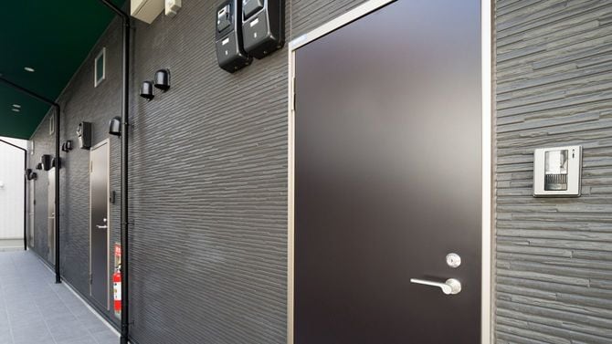 アパートメントのエントランス