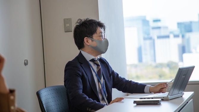 プレジデントオンライン編集部員