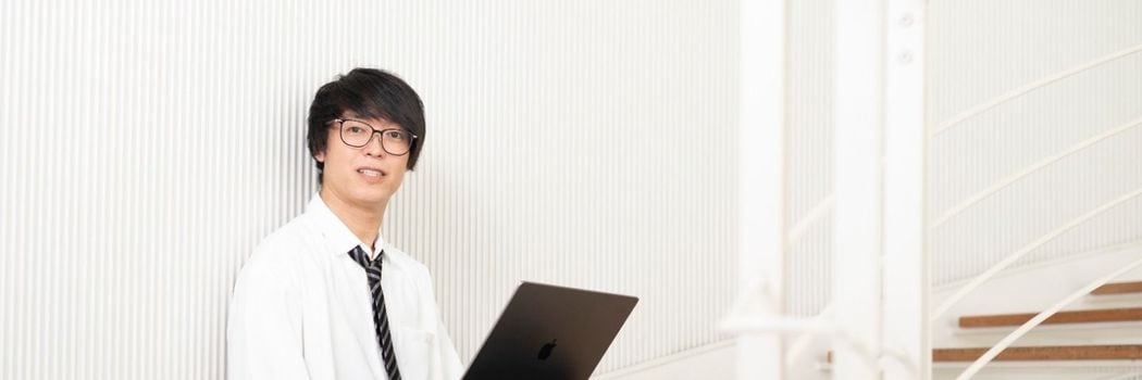 ｢自分は両親や妹とは違うな…｣累計利益100億円超え投資家が小5で"普通の人生"を諦めた｢決定的な劣等感｣