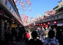 浅草寺「仲見世」家賃値上げは好況の兆し