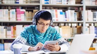 外出自粛中にTOEICを夢の900点台にまでぶち上げる方法