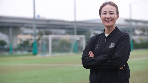｢10分も走れない｣日本代表に産後復帰した唯一のサッカー選手･宮本ともみ｢名門チーム監督就任までの汗と涙｣