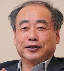 <strong>日本学術振興会理事 小林 誠</strong>●1944年生まれ。高エネルギー加速器研究機構特別栄誉教授を兼務。2008年ノーベル物理学賞受賞。