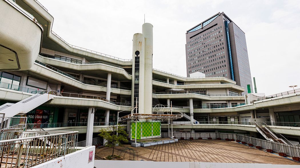 新大阪駅から15分なのに巨大廃墟がそびえる…｢消えた終着駅｣が映し出す昭和のニュータウンの栄枯盛衰【2025年8月BEST】 駆け出しのアーティストやアイドルにとっての"聖地"