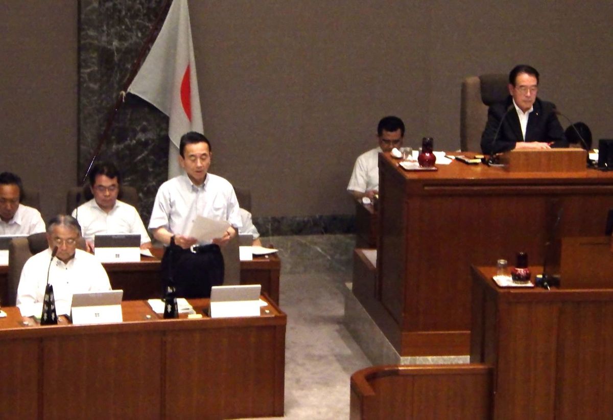 6月県議会で「幸福度日本一」を答弁する鈴木知事