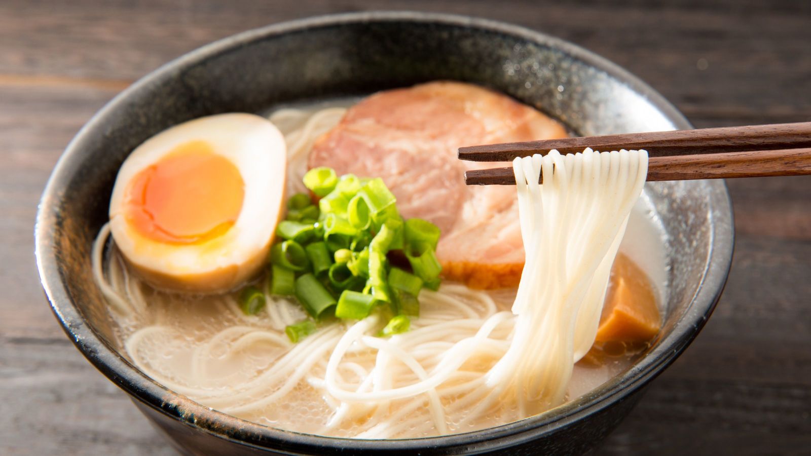 ｢背脂系ラーメン｣が大好きな医師がまったく太らない理由 問題は｢食べた後｣にどうするか