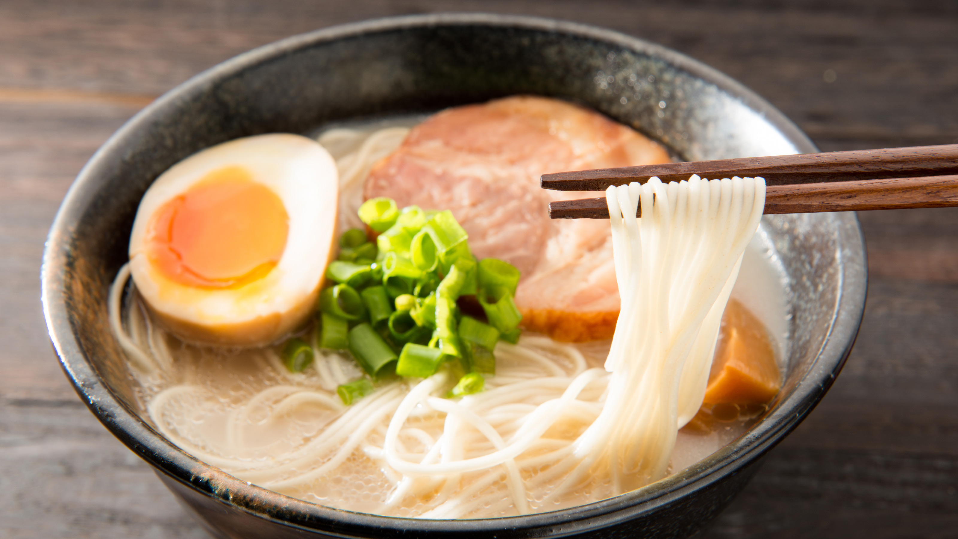 背脂系ラーメン が大好きな医師がまったく太らない理由 問題は 食べた後 にどうするか President Online プレジデントオンライン