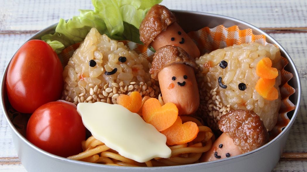 ｢茶色いお肉弁当｣がずっと続く子は要注意…ベテラン塾講師がお弁当に注目する栄養問題ではない理由 子供に影響を与えるのは｢言葉｣より｢行動｣