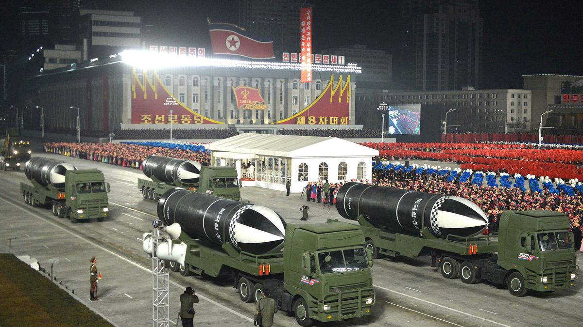 軍事パレードに｢ハリボテのミサイル｣を並べるしかない北朝鮮の行き詰まり - ｢トランプ退任｣での金正恩の焦り