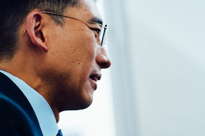 インタビュー中の遠藤氏