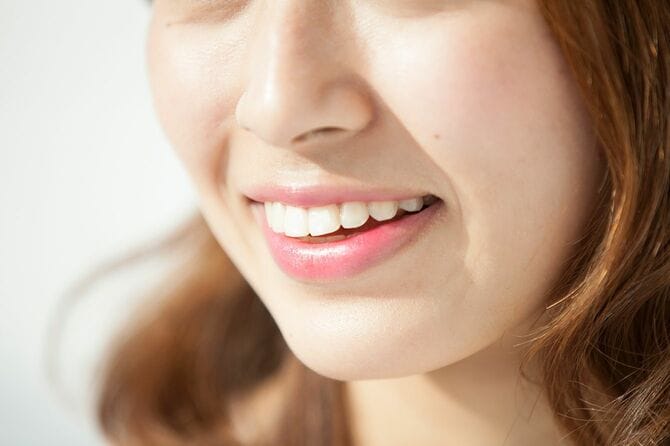 女性の顔のクローズアップ