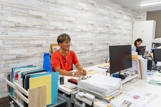 いつもは経理部の一角で仕事をしている。