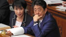 高市早苗は｢あなたが楽になるならいいわよ｣と離婚を承諾…安倍内閣で出世する間に生まれた夫との溝