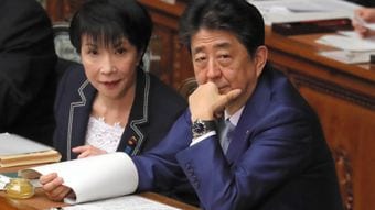 高市早苗は｢あなたが楽になるならいいわよ｣と離婚を承諾…安倍内閣で出世する間に生まれた夫との溝