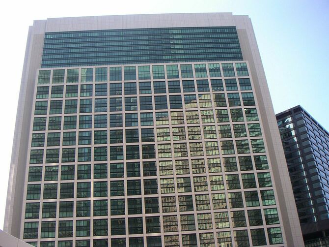 ソフトバンクの本社があった東京汐留ビルディング（写真＝っ／CC-BY-SA-3.0-migrated／Wikimedia Commons）