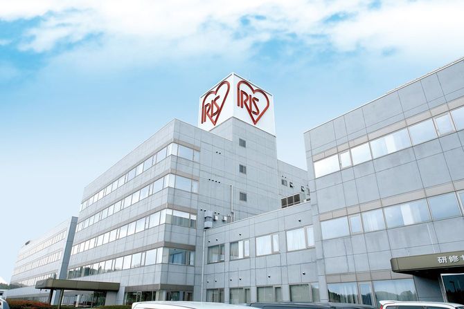 日本全国に物流拠点を持つのがアイリスオーヤマの強みのひとつ。写真は開発拠点でもある宮城県の角田工場