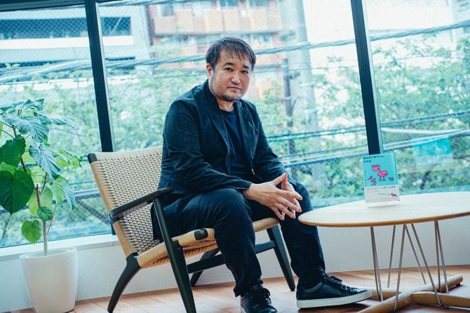 哲学者の東浩紀さん