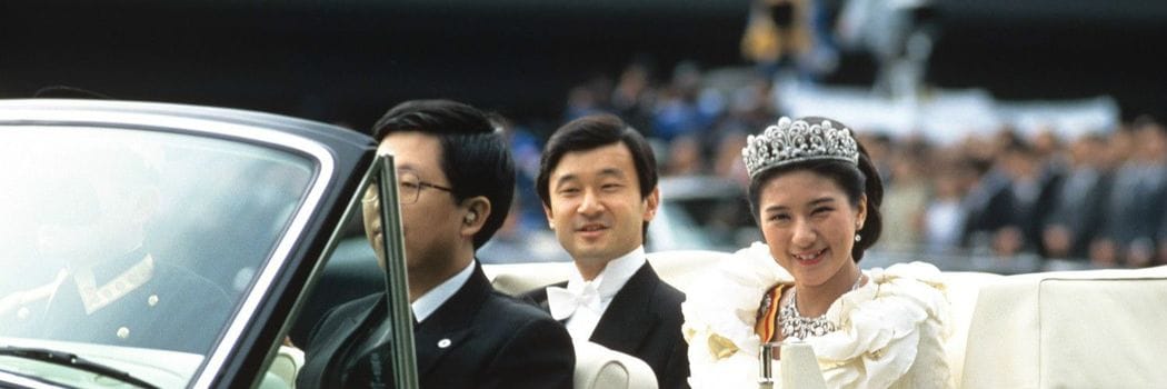 雅子さまは旧華族の出身でも､財界人の令嬢でもない才女と…天皇陛下の人間としてのご結婚を予感させた瞬間