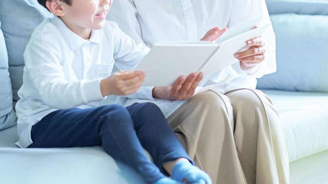 なぜか｢本の同じページ｣を何度も読みたがる…落合陽一の母がやっていた｢記憶力がアップする｣読み聞かせ 新しい本よりも｢気に入った本｣を優先していた