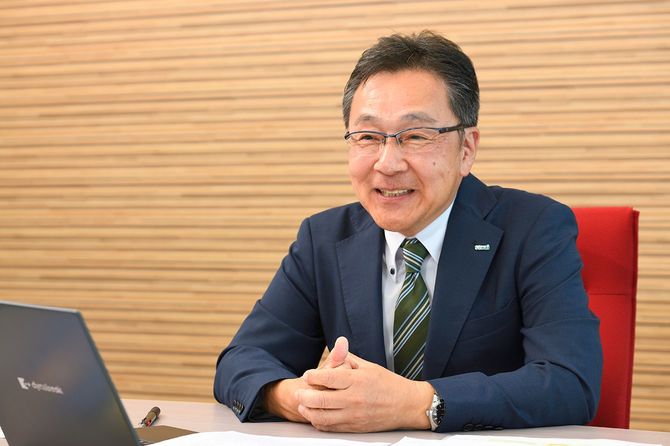 髙橋一郎（たかはし・いちろう） サワイグループホールディングス株式会社 執行役員 グループ人事部・グループ総務部・ブランドコミュニケーション部担当役員 グループ総務部長　ブランドコミュニケーション部長 1986年、新薬メーカーにMR（医薬情報担当者）として入社。営業人材開発部長、人事部長、理事などを歴任。2024年、サワイグループホールディングス入社。25年、執行役員就任。