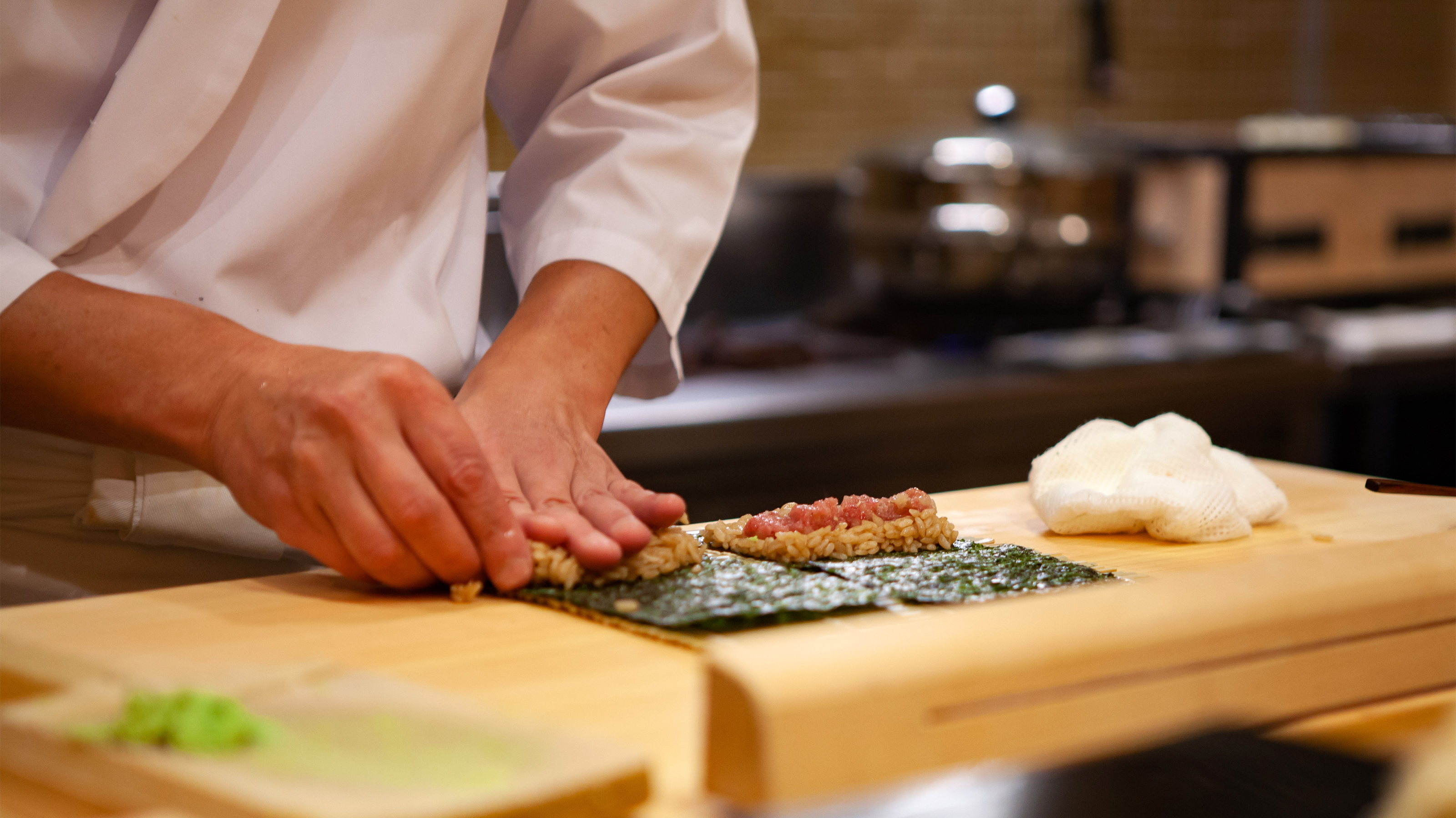 個人店は コンビニは あまりに主張が偏っている 美味しんぼ の功罪 妙な権威主義と忖度が目立つように President Online プレジデントオンライン