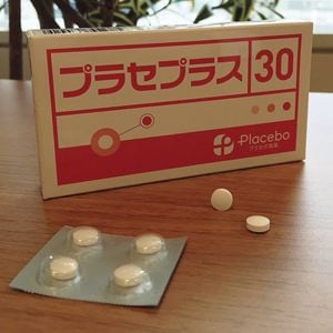 プラセボ効果東京 安い薬より高価な薬､赤より青､錠剤より注射…内科医が教える