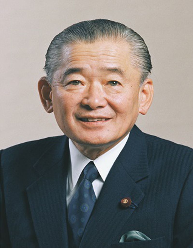 1987年11月6日に首相に就任した竹下登