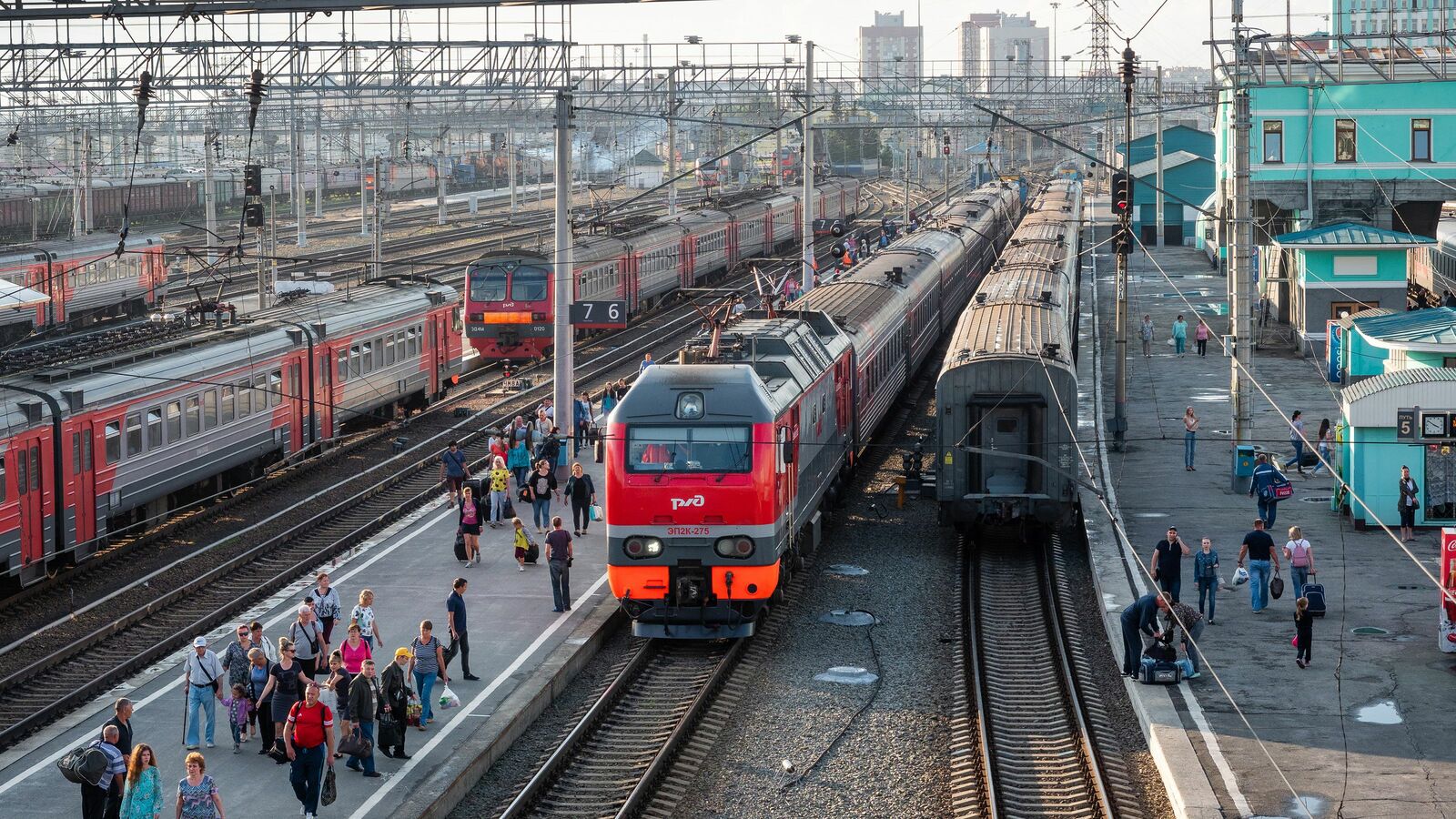 プーチン｢専用列車｣の写真を撮影･投稿してしまったロシア｢鉄道オタク｣の悲劇 ある時から私的な電話の内容が書き起こされたコメントが付くようになった