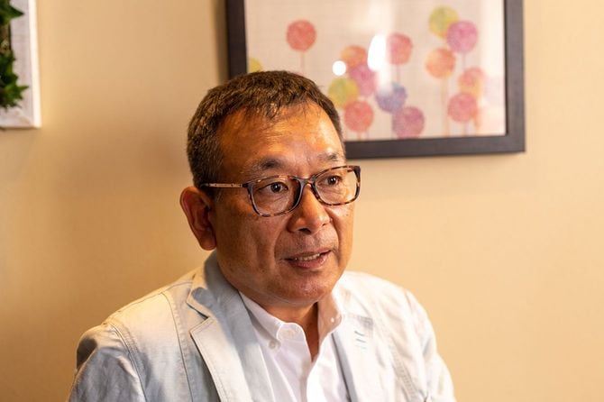 村井さんは毎週1回朝礼を開き、年間を通じて34節34枚の色紙を書いた