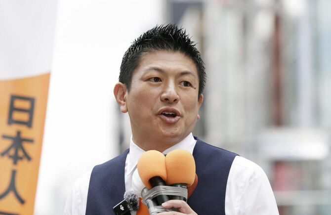 参院選が公示され、街頭演説する参政党の神谷代表＝2025年7月3日午前、東京・銀座