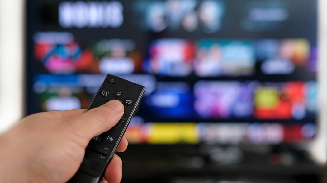 テレビを見ながら5分やるだけでいい…東北大名誉教授が｢ウォーキングより筋肉がつく｣と断言する室内運動