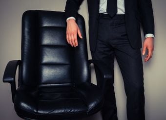 本を信じて"不振会社"を買い破産した素人