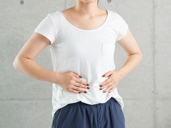 お腹が気になる日本人女性