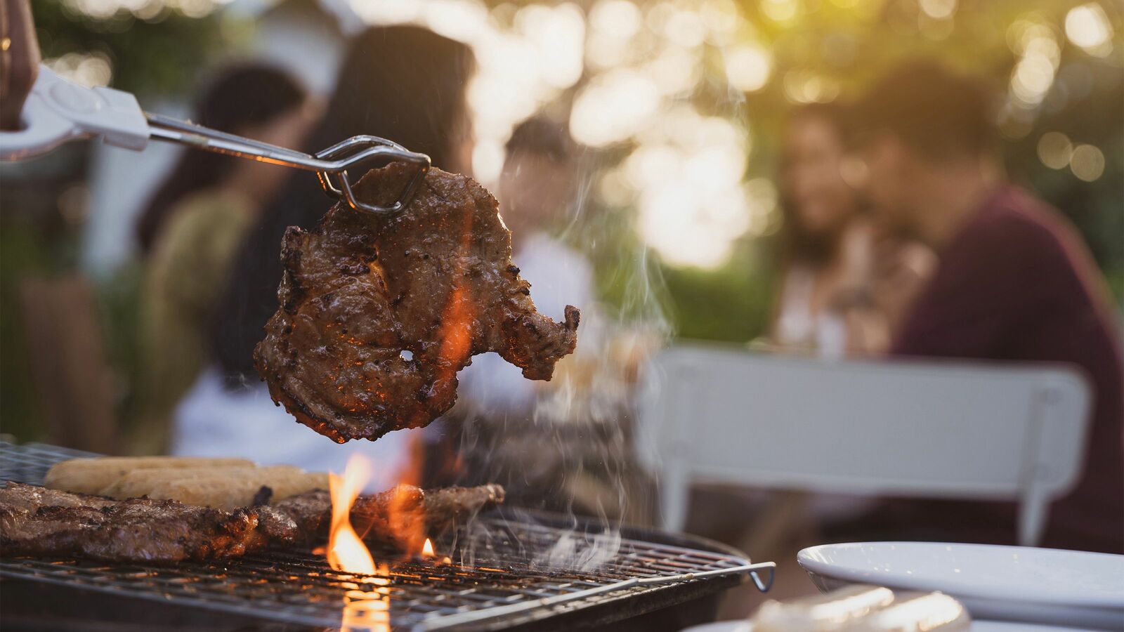 休日に｢職場のBBQ｣なんて断固拒否…｢仕事と私生活は分けたい｣Z世代社員に振り回されないためのトリセツ 相手の価値観を受け入れるだけが｢優しさ｣ではない