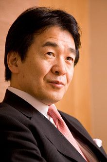 <strong>竹中平蔵</strong>●慶應義塾大学教授、グローバルセキュリティ研究所所長。1951年生まれ。一橋大学経済学部卒。日本開発銀行、慶應義塾大学総合学部教授などを経て、2001年小泉内閣で経済財政政策担当大臣。02年金融担当大臣、04年郵政民営化担当大臣を兼務。05年総務大臣。04年には参議院議員当選。近著に『竹中式マトリクス勉強法』がある。