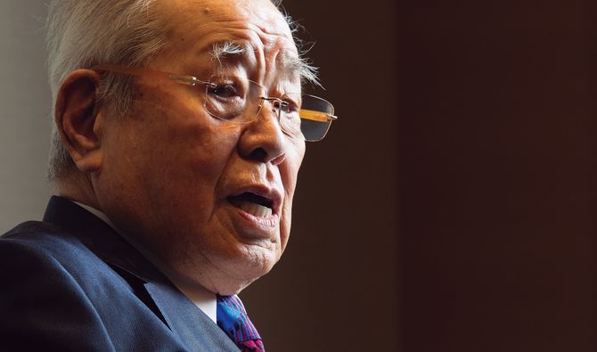 野球評論家。1935年、京都府生まれ。54年、プロ野球の南海に入団。70年からは選手兼任監督。その後、選手としてロッテ、西武に移籍し45歳で現役引退。ヤクルト、阪神、楽天で監督を歴任。野球評論家としても活躍。2020年2月11日、虚血性心不全により死去。