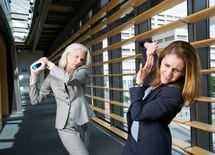 パワハラは未払い残業代とセットで訴える