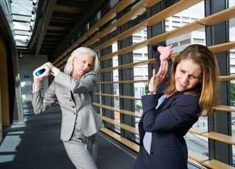 パワハラは未払い残業代とセットで訴える