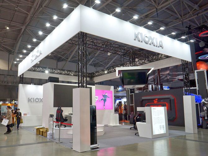 2023年台北ゲームショーでのキオクシアのブース