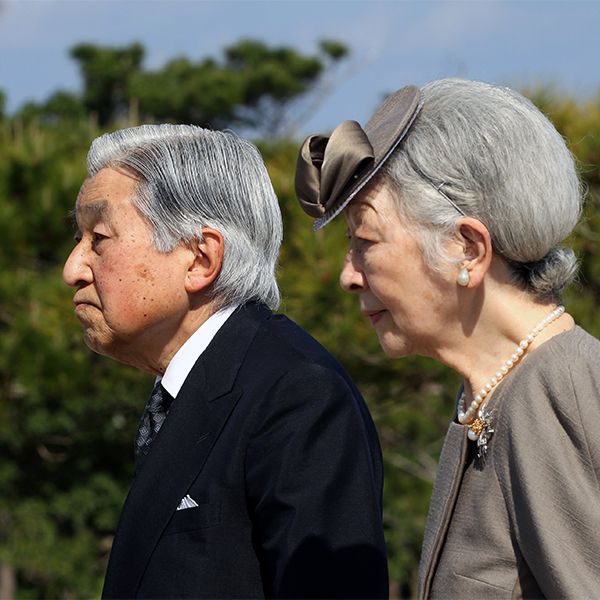 石ぐらい投げられてもいい 歴代天皇として初めて戦地 沖縄を訪問した上皇陛下の覚悟 メディアは 反省がない というが President Online プレジデントオンライン