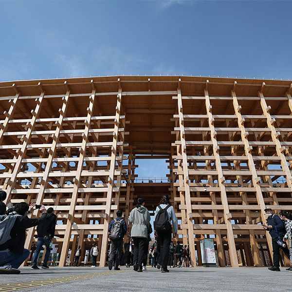 岡本太郎の｢太陽の塔｣のモチーフは男性器だったのか…1970年大阪