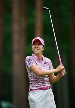 女子プロゴルフの堀琴音選手。