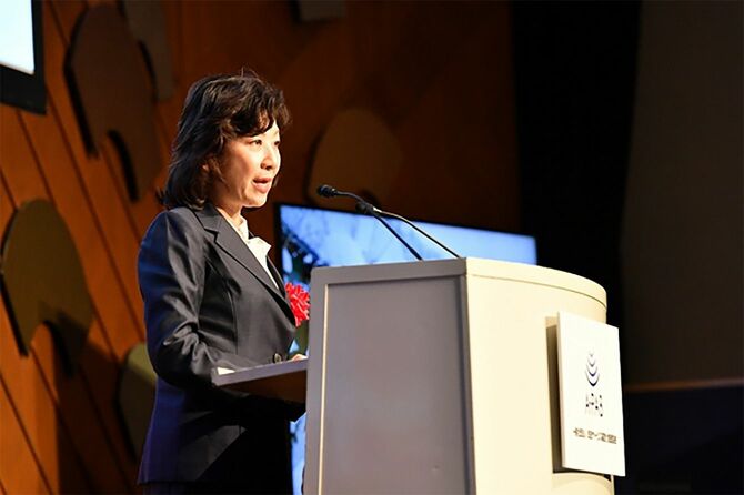 平成29年12月1日、野田総務大臣は、放送サービス高度化推進協会が主催する「新4K8K衛星放送開始1年前セレモニー」に出席