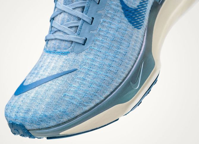 ナイキの『インヴィンシブル スリー』