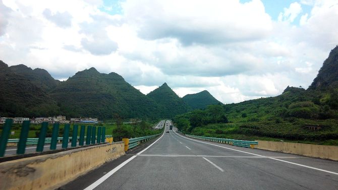 中国高速道路G75 海口方面 黔南州独山区間