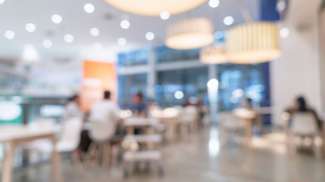 食堂で上司に｢ここ空いてる?｣と聞かれたら…感じよく自分時間を守れる｢どうぞ｣にプラスする神フレーズ エレベーターが来ない…気まずさを克服する｢ずるいテク｣