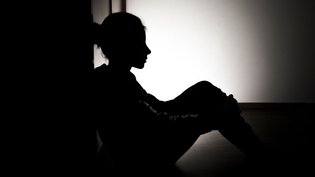 ｢いつでも死ねるんだから今やりたい事をやろう｣地の底にいた長女に"翼"を授けた有名漫画家と家庭教師の言葉 母親を反面教師に､現在は2人の娘の話に耳を傾け抱きしめる子育てを実践