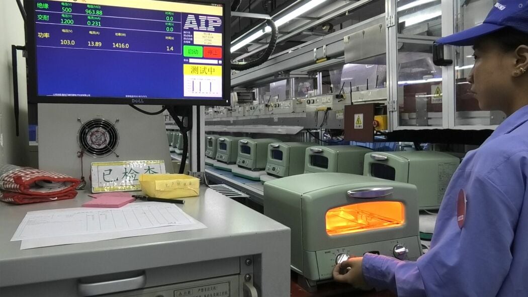 半年間､食パンを1万枚以上焼き続けた…累計400万台を突破した大ヒット｢アラジン｣高級トースターの開発秘話 0.2秒で発熱するグラファイトヒータの制御に一苦労