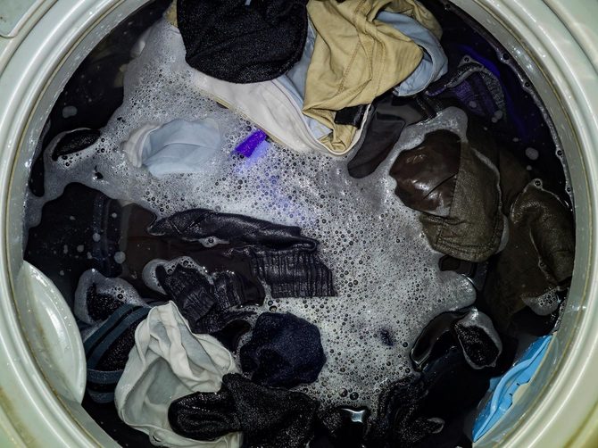 脱いでそのまま洗濯機に入れる人の服は臭い 洗濯は全自動にしてはいけない あなたの洗濯の方法は間違っている 2ページ目 President Online プレジデントオンライン