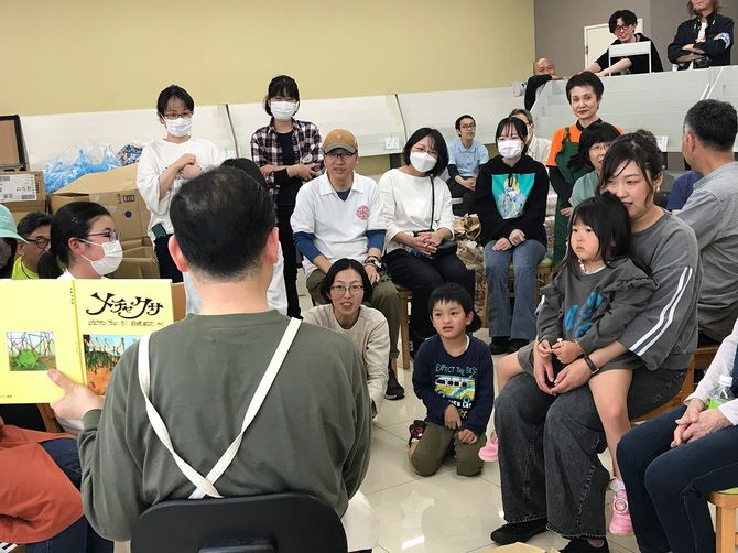 「棚入れ」の合間に朗読会